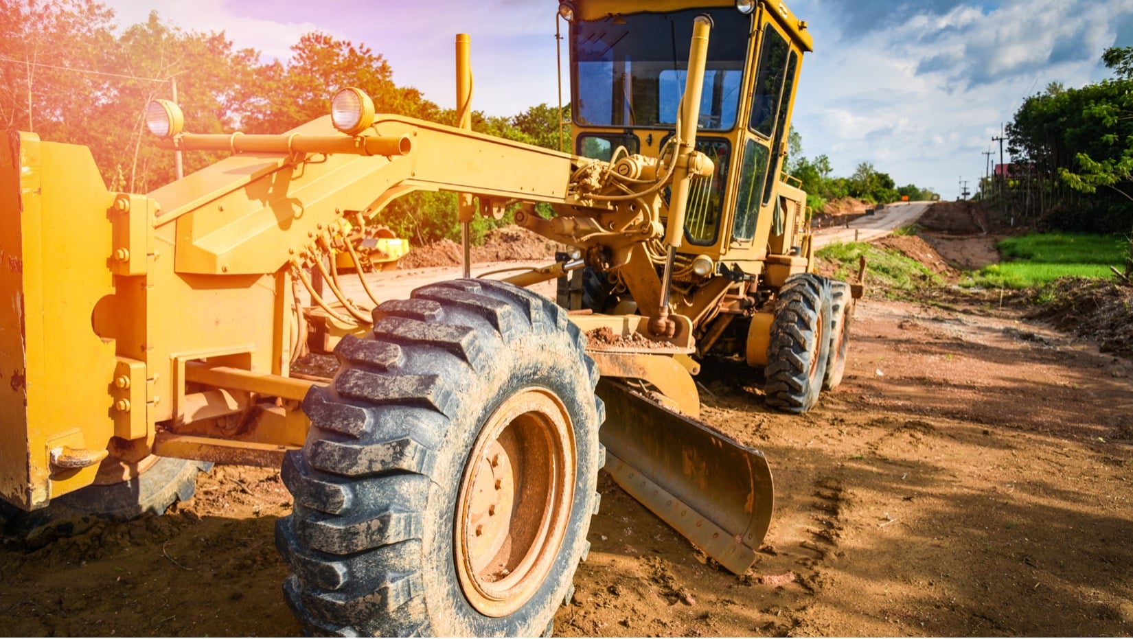 6 Common Uses of a Motor Grader